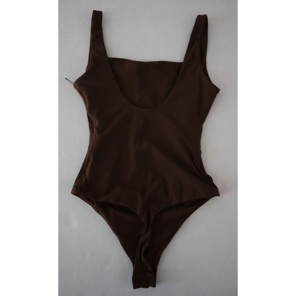 SKIMS Women's Sz XS Cocoa Brown Fits Everybody Square Neck Sleeveless Bodysuit - Picture 2 of 4
